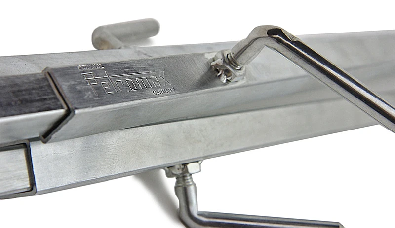 Petromax Dreibein Mit Kette Und Haken 4 Petromax Dreibein Mit Kette Und Haken – Bild 2